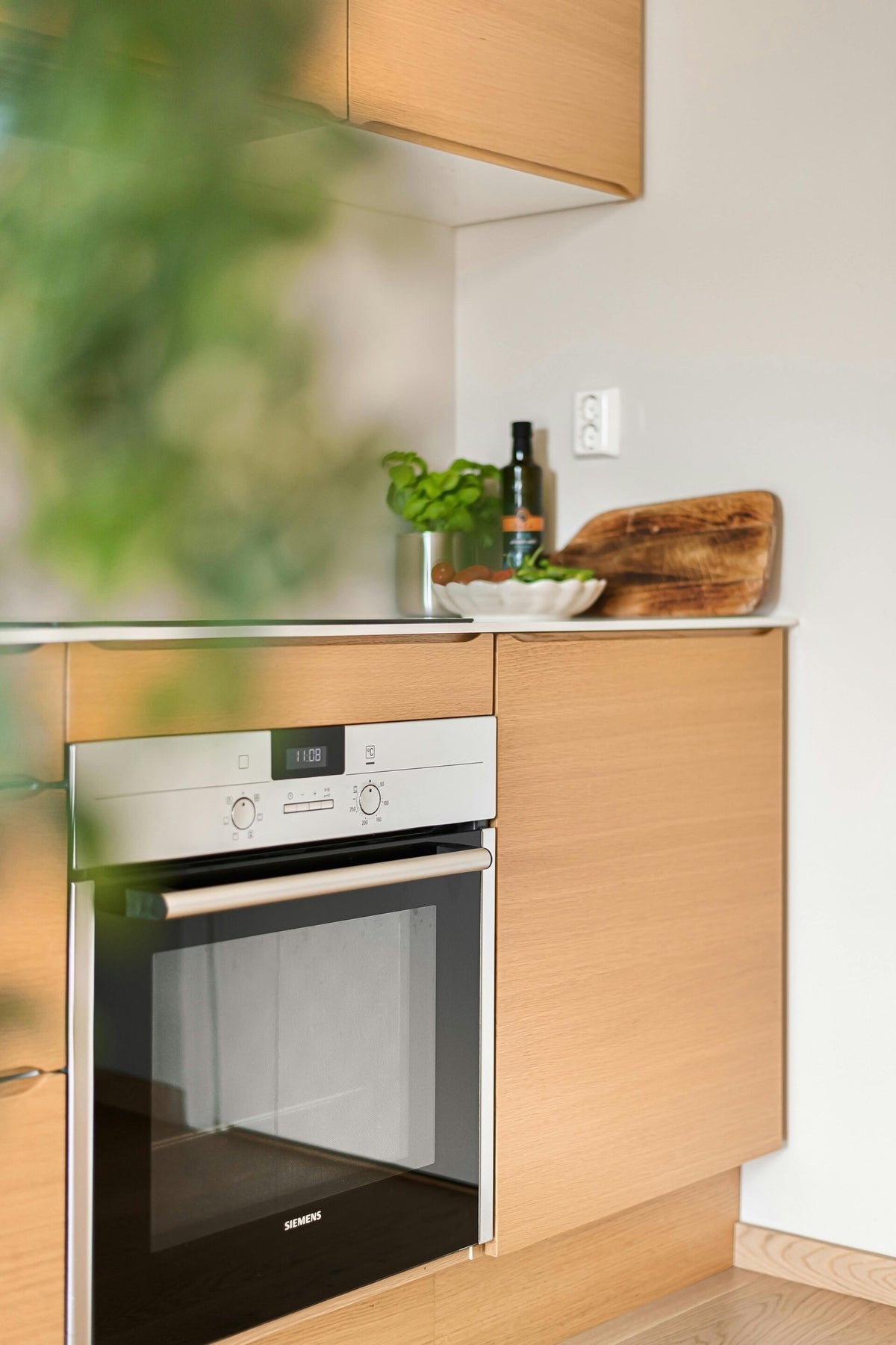Oven schoonmaken: zo krijg je je oven weer fris en vetvrij
