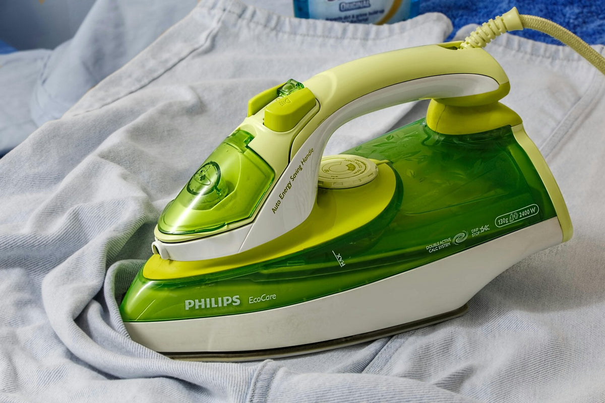Onderkant strijkijzer schoonmaken? Zo doe je dat!
