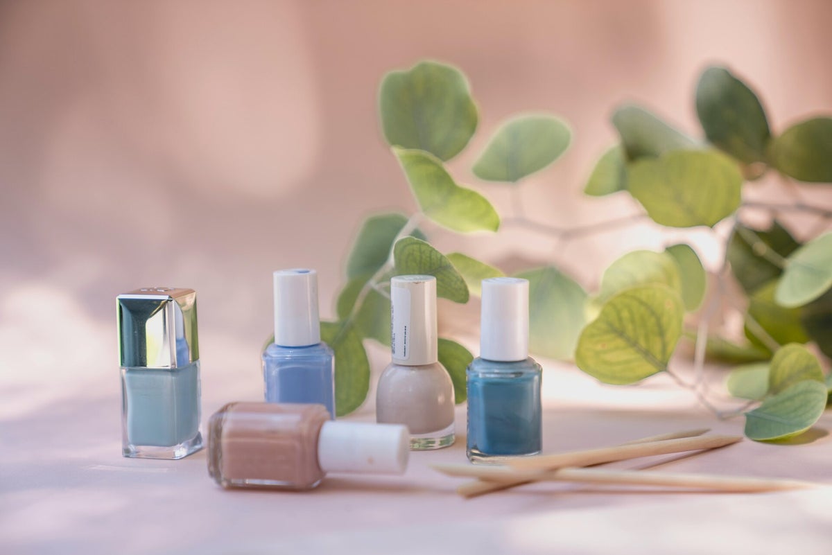 Nagellak uit kleding verwijderen